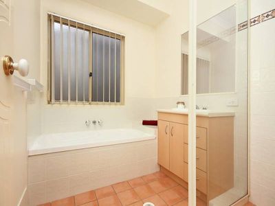 5 / 7 Wooraka Street, Rochedale South
