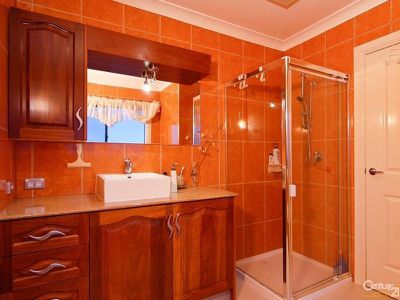 17 Diamond Parade, Skye