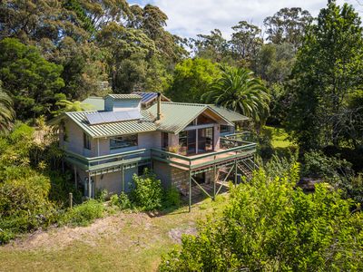 510 Sapphire Coast Drive, Tura Beach