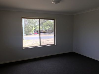 2 Bunker Avenue, Nanango