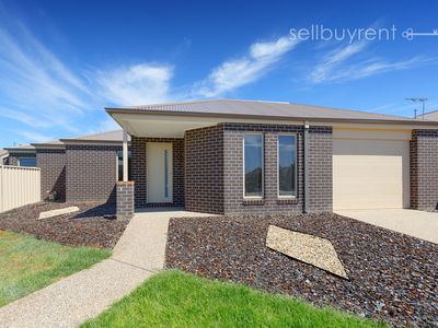 1 / 18 MIDDLETON CRESCENT, Wodonga