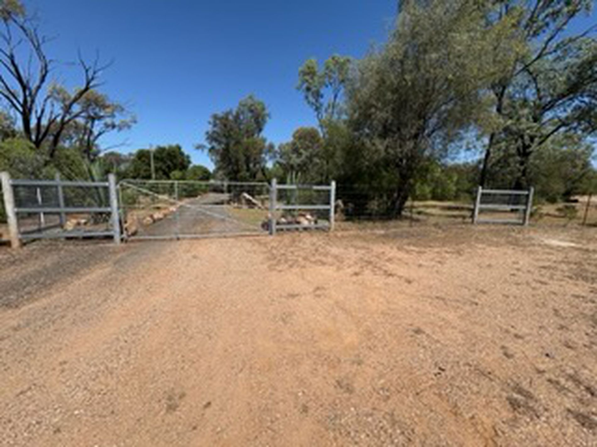 3 OLD REWARD ROAD, Rubyvale