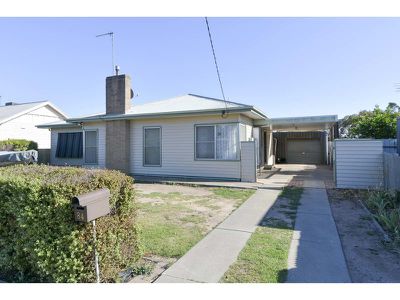 84 Edith Street, Horsham