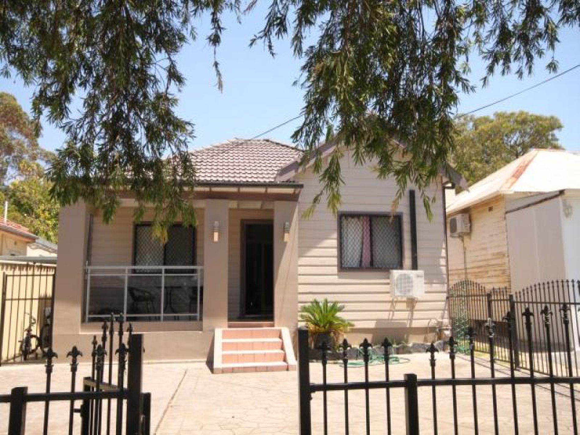 85 Lancaster Avenue, Punchbowl