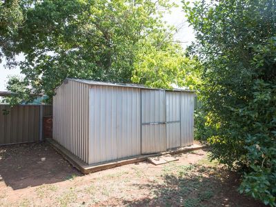 9 Bass Place, Dubbo
