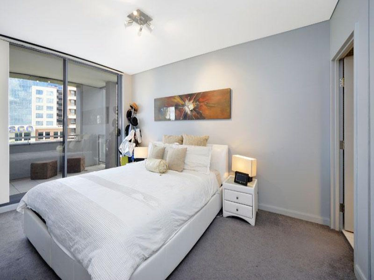 709 / 45 Shelley St, Sydney