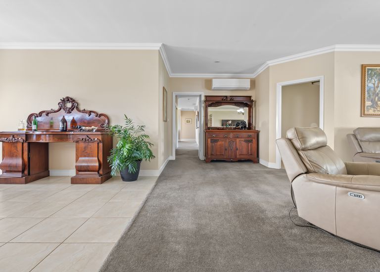 231 Golf Course Road, Heywood