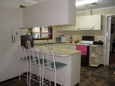 2 Nardoo Loop, Newman