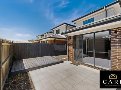 5 Knotwood Street, Narre Warren