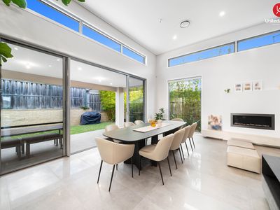 32 Jenkinson Drive, Elizabeth Hills