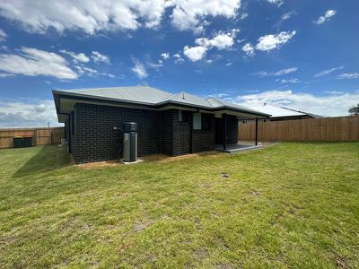 4 Leatherwood Street, Fernvale