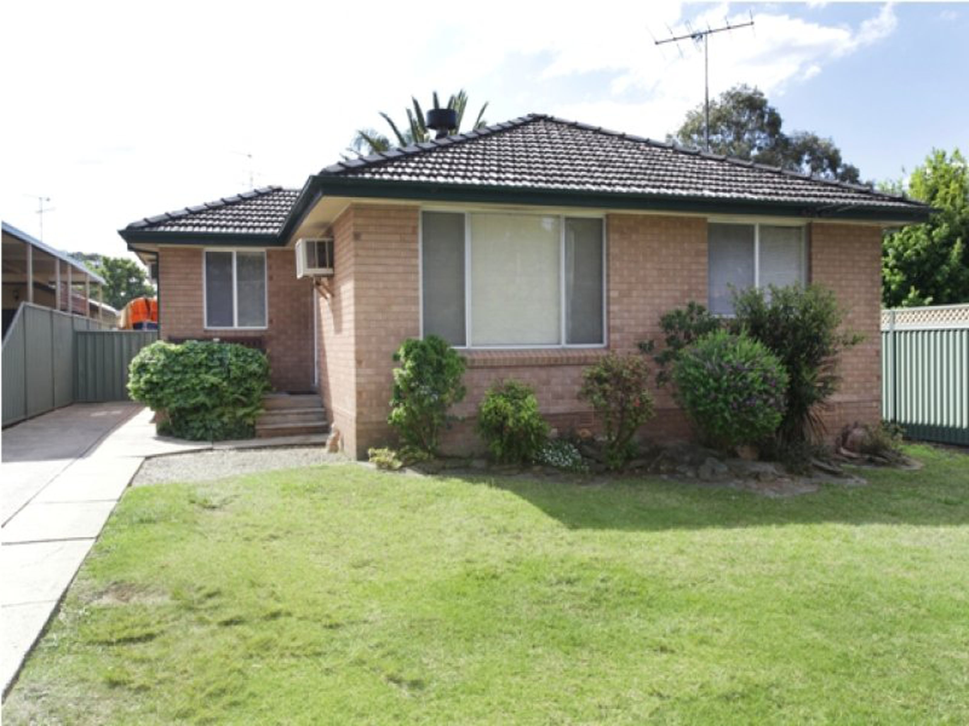 52 Mulgoa Road, REGENTVILLE