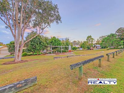 24 Barrington Crescent, Wakerley