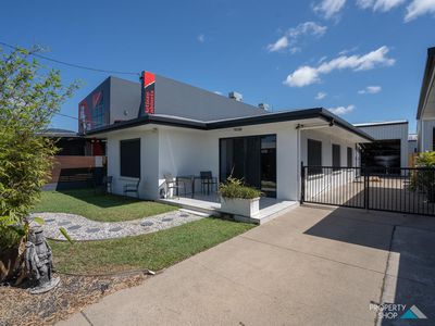 176 Scott Street, Bungalow