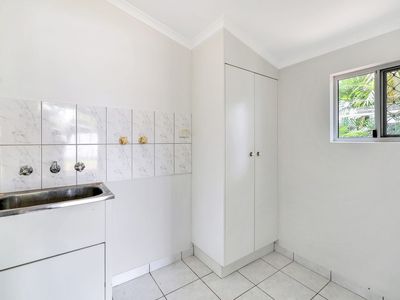 9 / 7 Negri Street, Bakewell