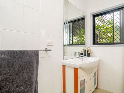 12 Whipbird Court, Urangan