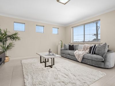 1B Bowra Avenue, Woodlands