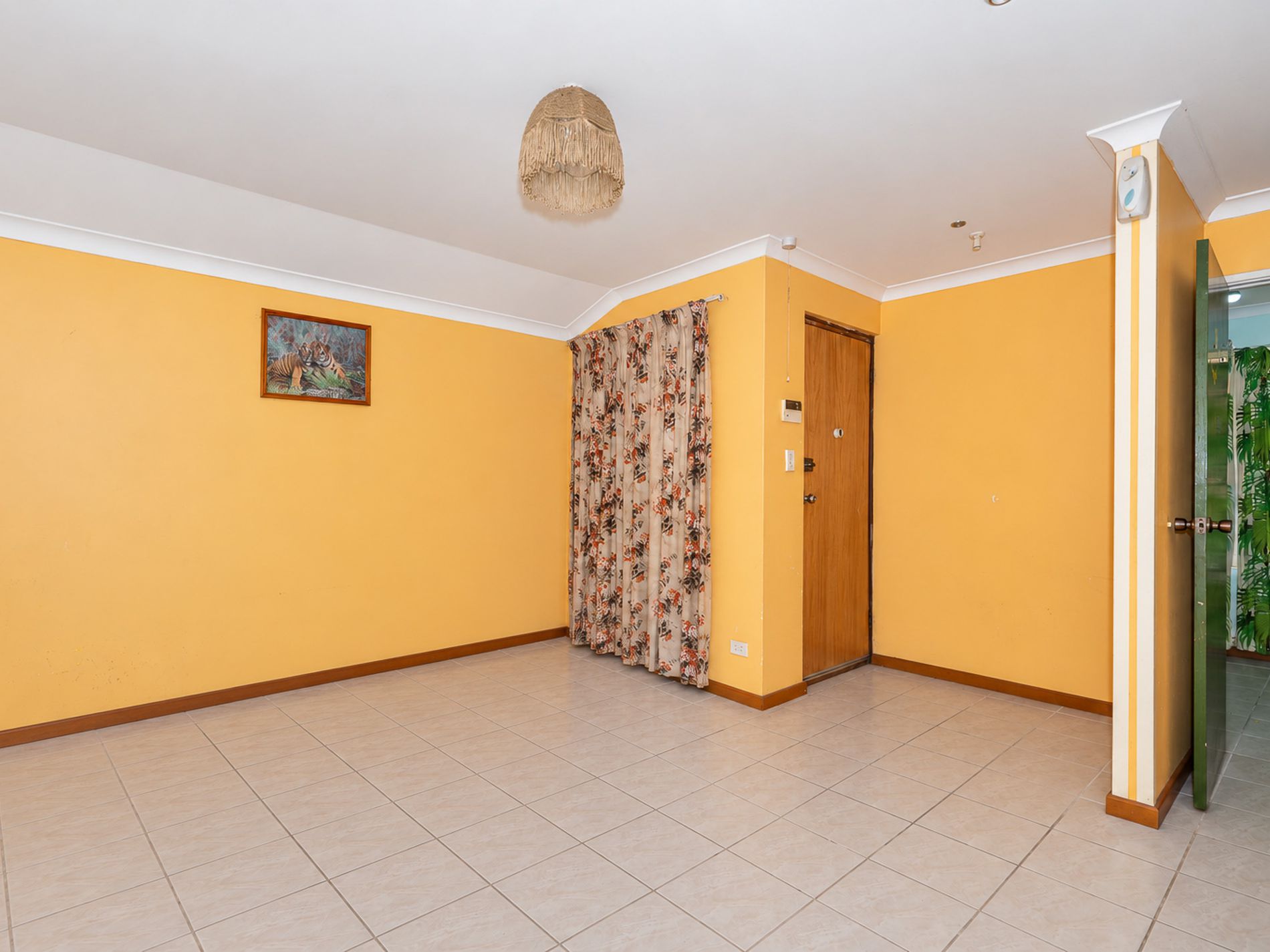 25 Dellar Road, Maddington