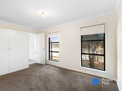 35 Energetic Street, Long Gully