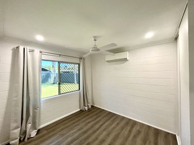 2 Lotus Place, Mooroobool