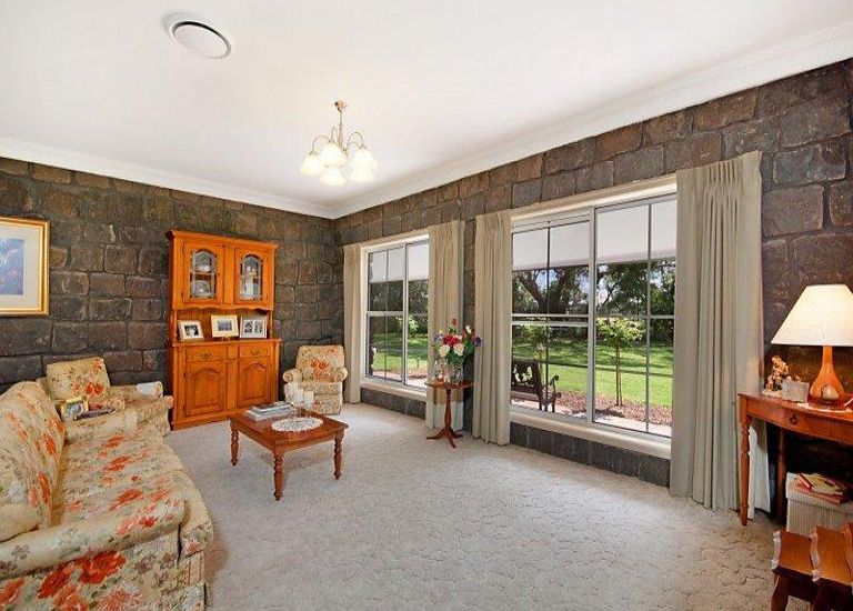135 Heath Road, Portland