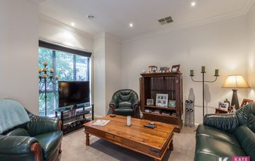 2 / 3 Gamble Avenue, Berwick