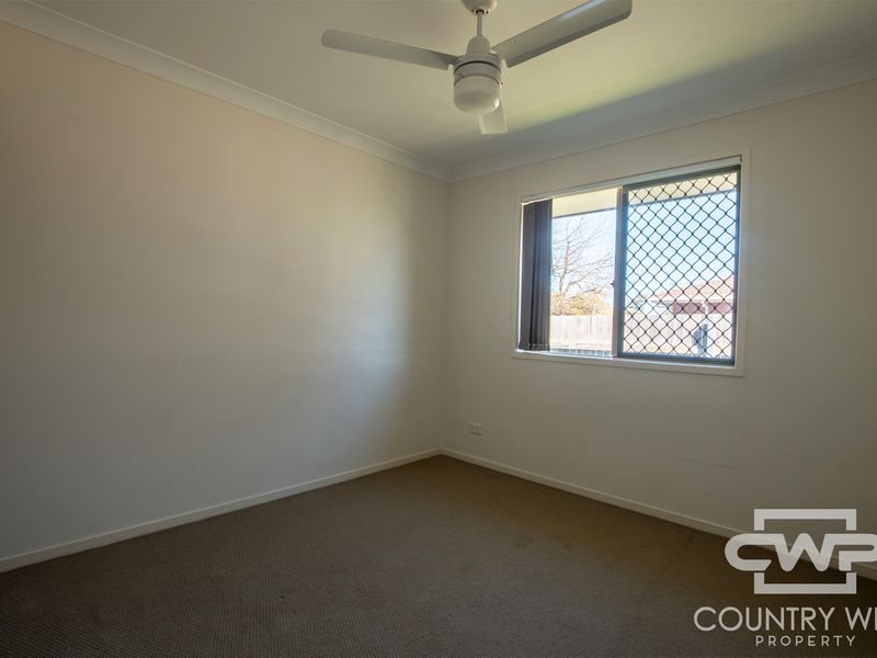 48 Manse Street, Guyra