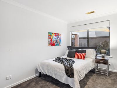 10 Emander Drive, Dianella