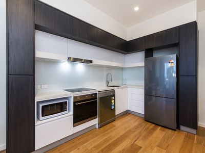 305 / 9 Tully Road, East Perth