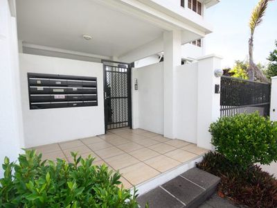 12 / 16-18 Smith Street, Cairns North