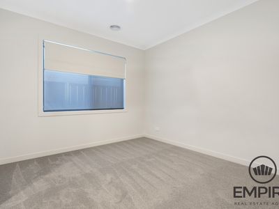 29 Shearjoy Loop, Clyde North