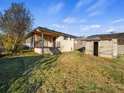 5 Wermatong Avenue, Mount Beauty