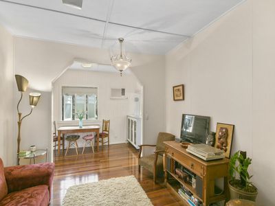 33 O'Sullivan Street, Woodend