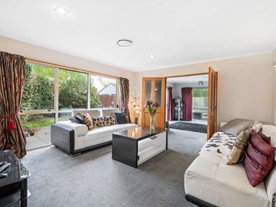 49B Lakewood Drive, Burwood