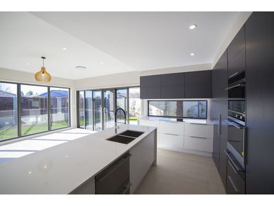 2 Avalon Place, Dubbo