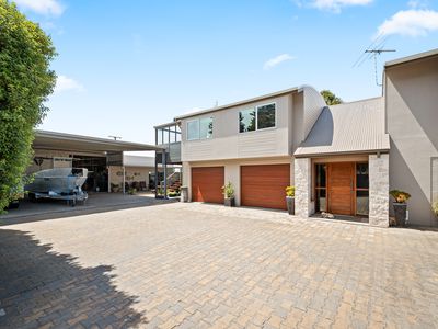 3 & 3A  Beach Road , Beachport