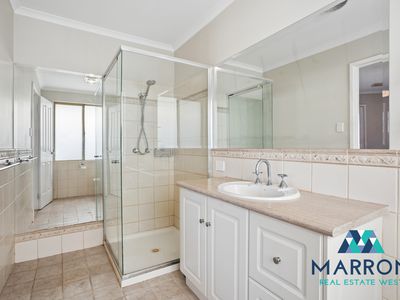 12 Bindoo Rise, Woodvale