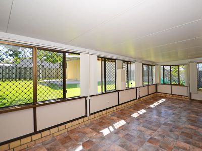 42 BAYRISE DRIVE, Urangan