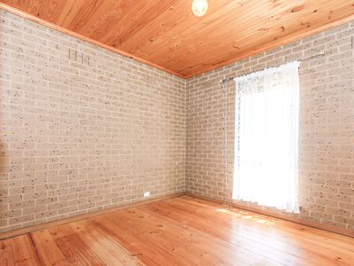 128 Railway Road, Elmore