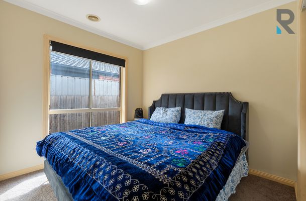 11 Roycroft Road, Roxburgh Park