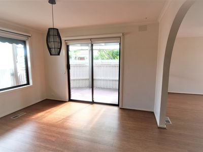 1 / 10 Willow Glen Court, Dingley Village