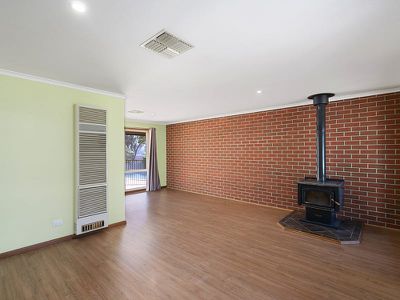19 Elmslie Cct, West Wodonga