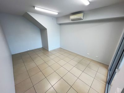 30 / 75 Waterway Drive, Coomera