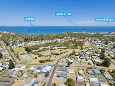 12 Chambers Street , Beachport