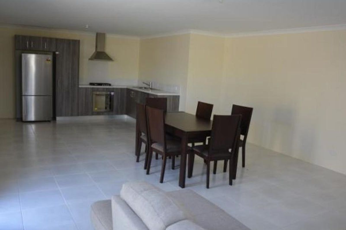 6 / 18 Panozza Circle, Maddington