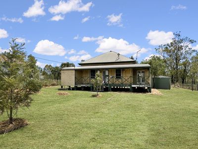 27 Fielding Road, College View