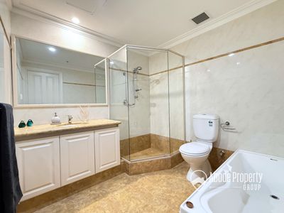 306 / 2 St Georges Terrace, Perth