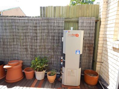 9 / 12 Bergin Street, Booval