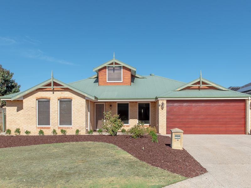 36 Ferentino Road, Stirling