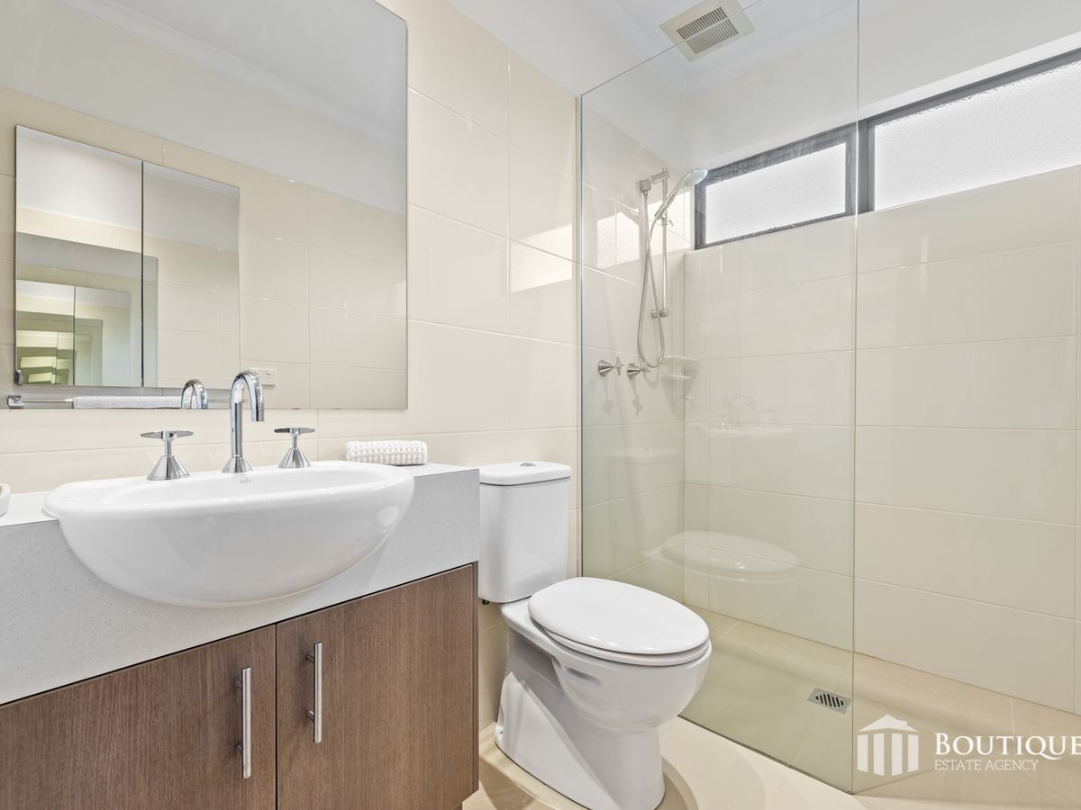 7 Lockington Crescent, Dandenong